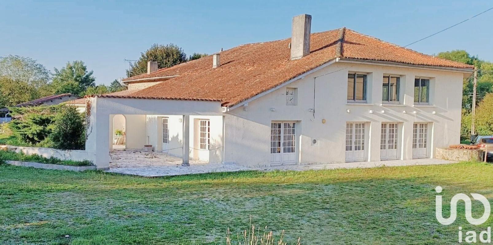 Maison 10 Pièce(s) Chassenon