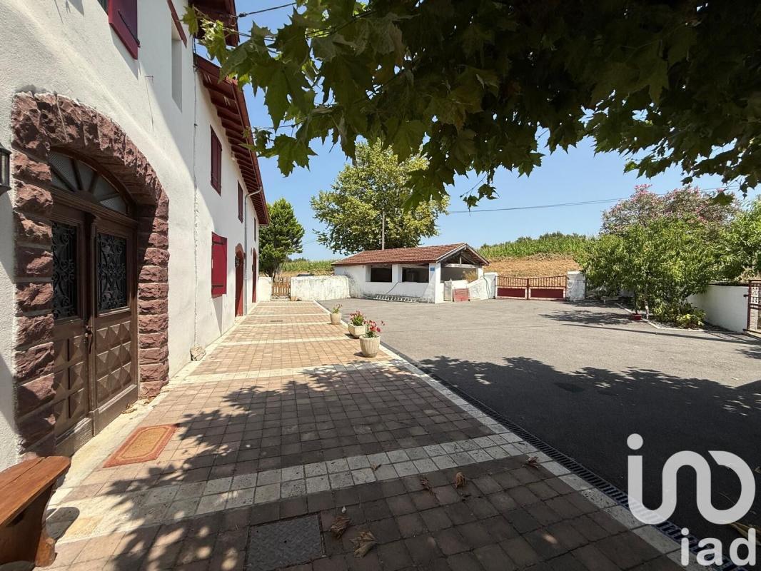 Maison de village 14 Pièce(s) Saint-Palais