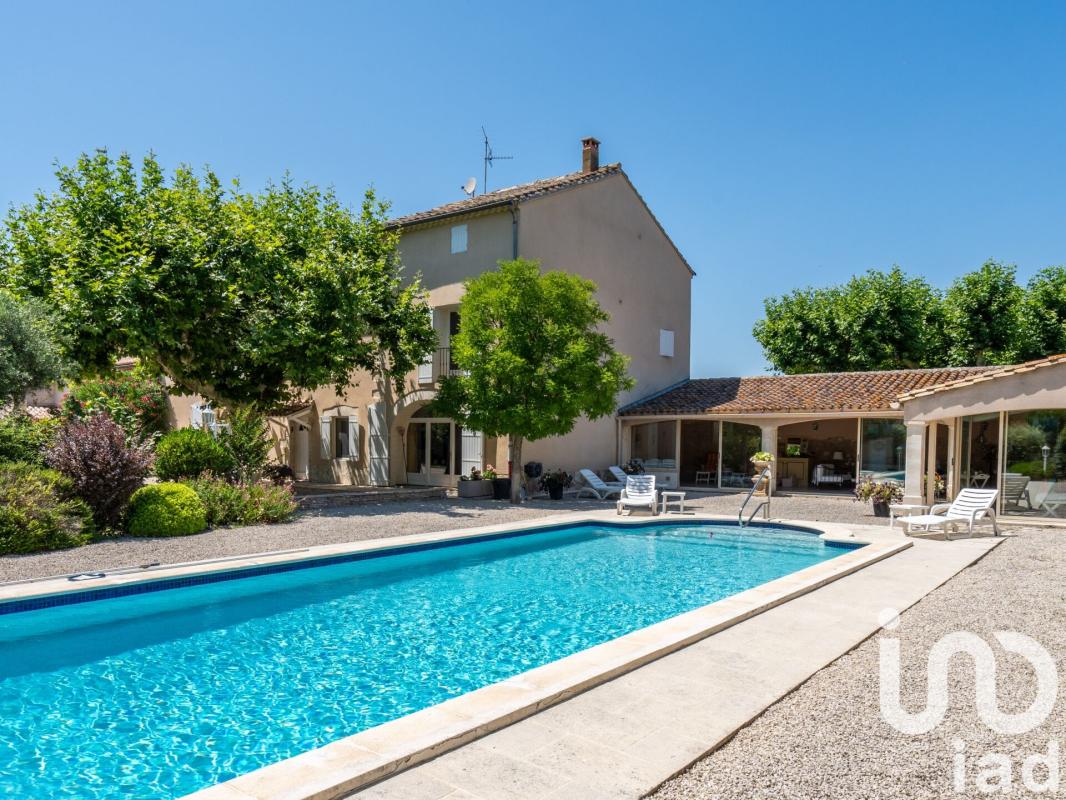 Maison 10 Pièce(s) Saint-Saturnin-lès-Avignon - Photo 1