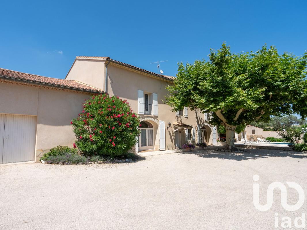 Maison 10 Pièce(s) Saint-Saturnin-lès-Avignon - Photo 4