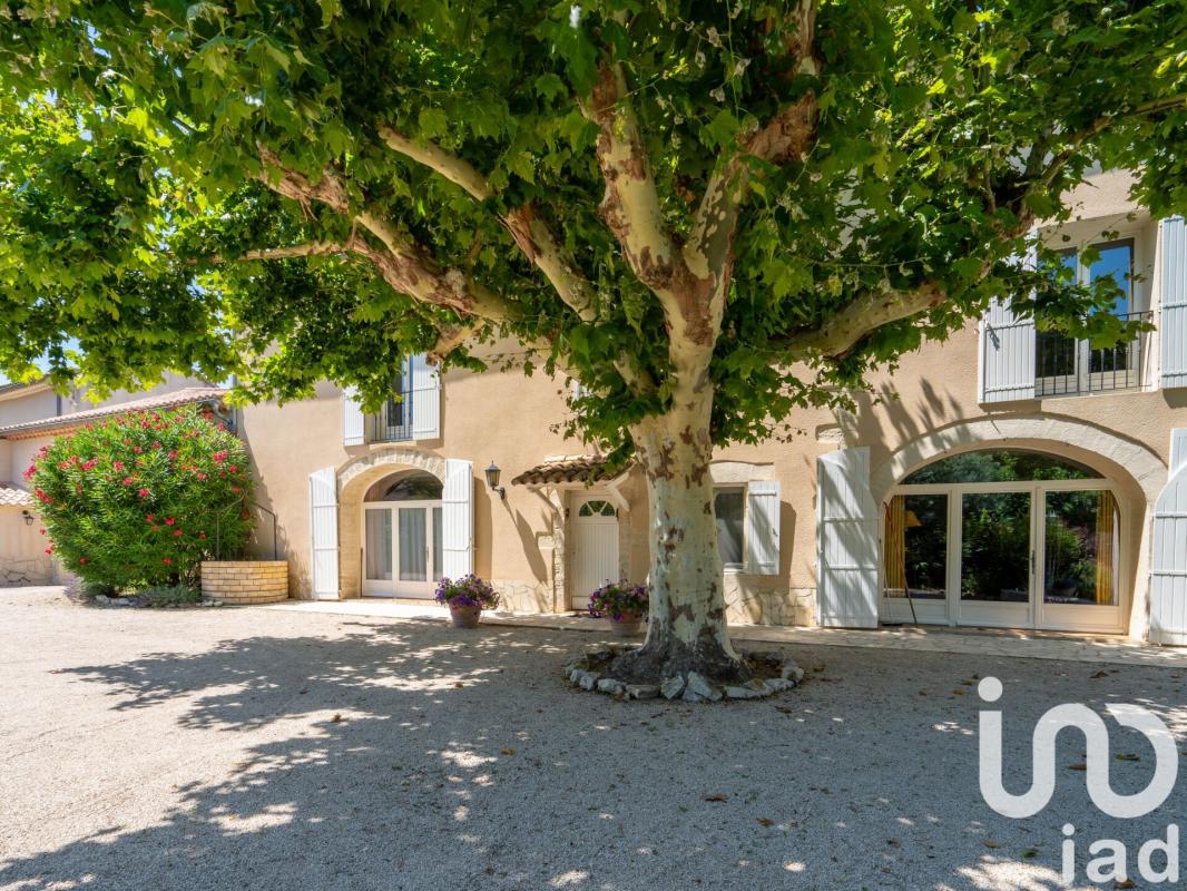 Maison 10 Pièce(s) Saint-Saturnin-lès-Avignon - Photo 6