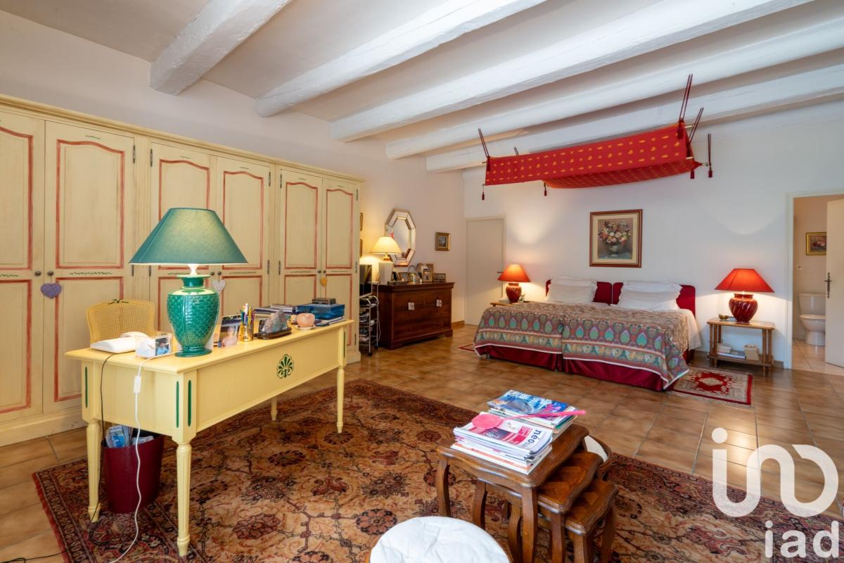Maison 10 Pièce(s) Saint-Saturnin-lès-Avignon - Photo 7