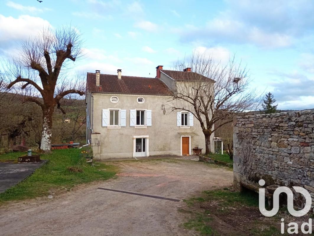 Maison traditionnelle 8 Pièce(s) Lissac-et-Mouret