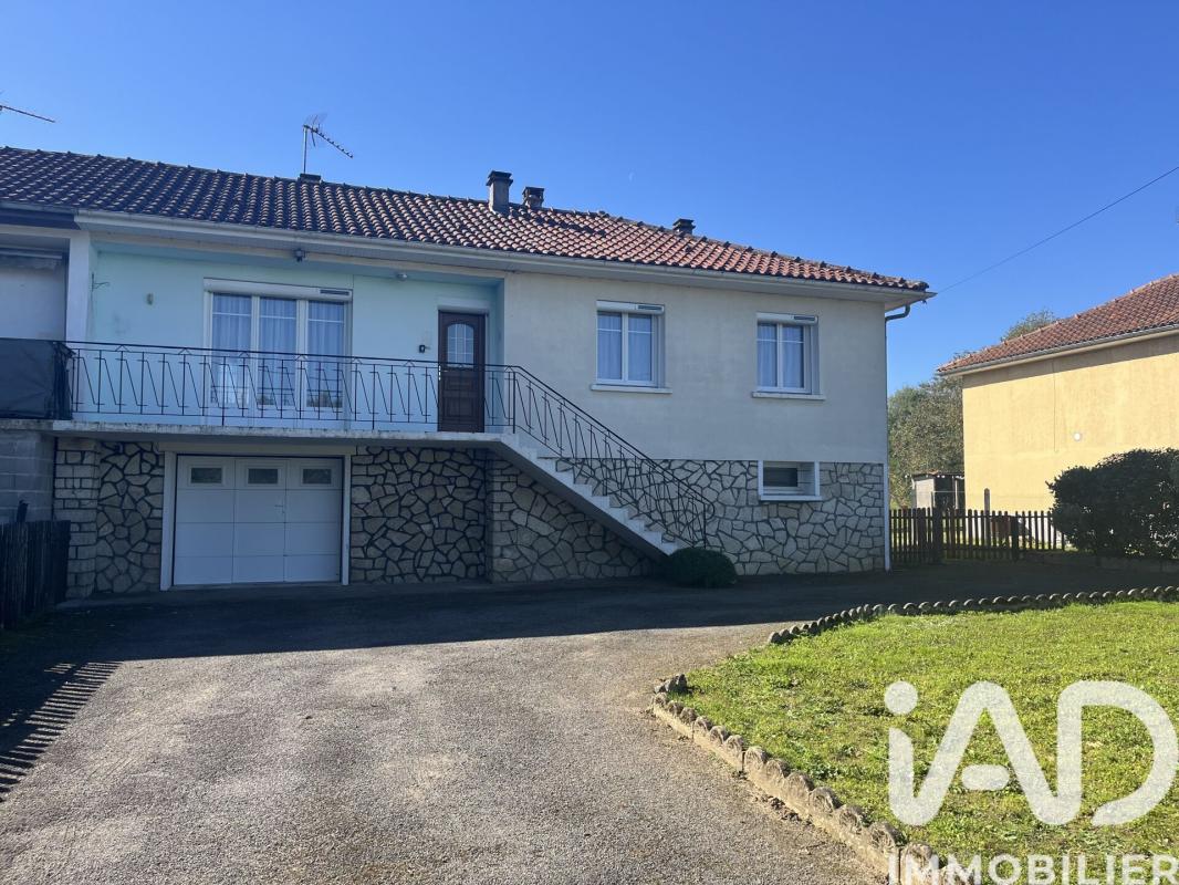 Maison de village 4 Pièce(s) Terres-de-Haute-Charente