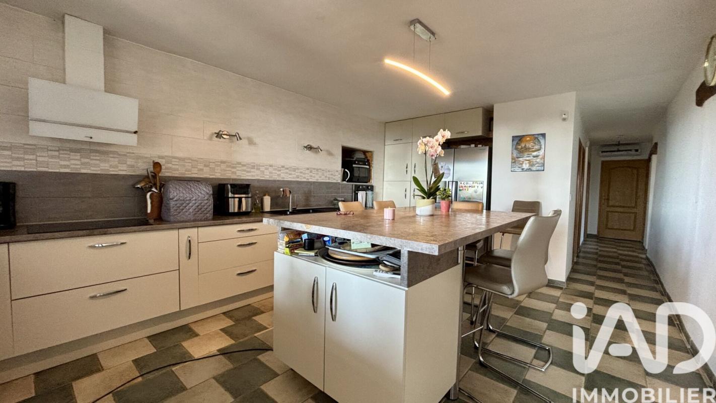 Maison 8 Pièce(s) Saint-Étienne-de-Fontbellon - Photo 13