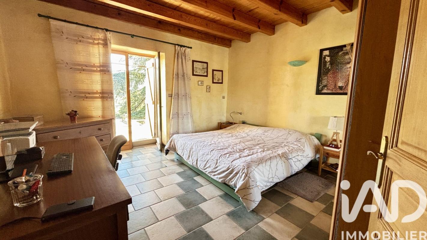 Maison 8 Pièce(s) Saint-Étienne-de-Fontbellon - Photo 16