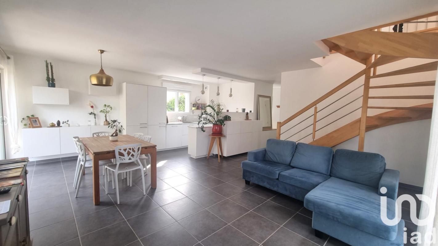 Maison 4 Pièce(s) Étercy