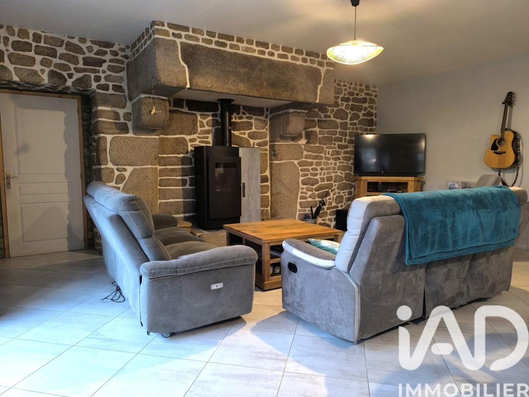 Maison 7 Pièce(s) Fougères