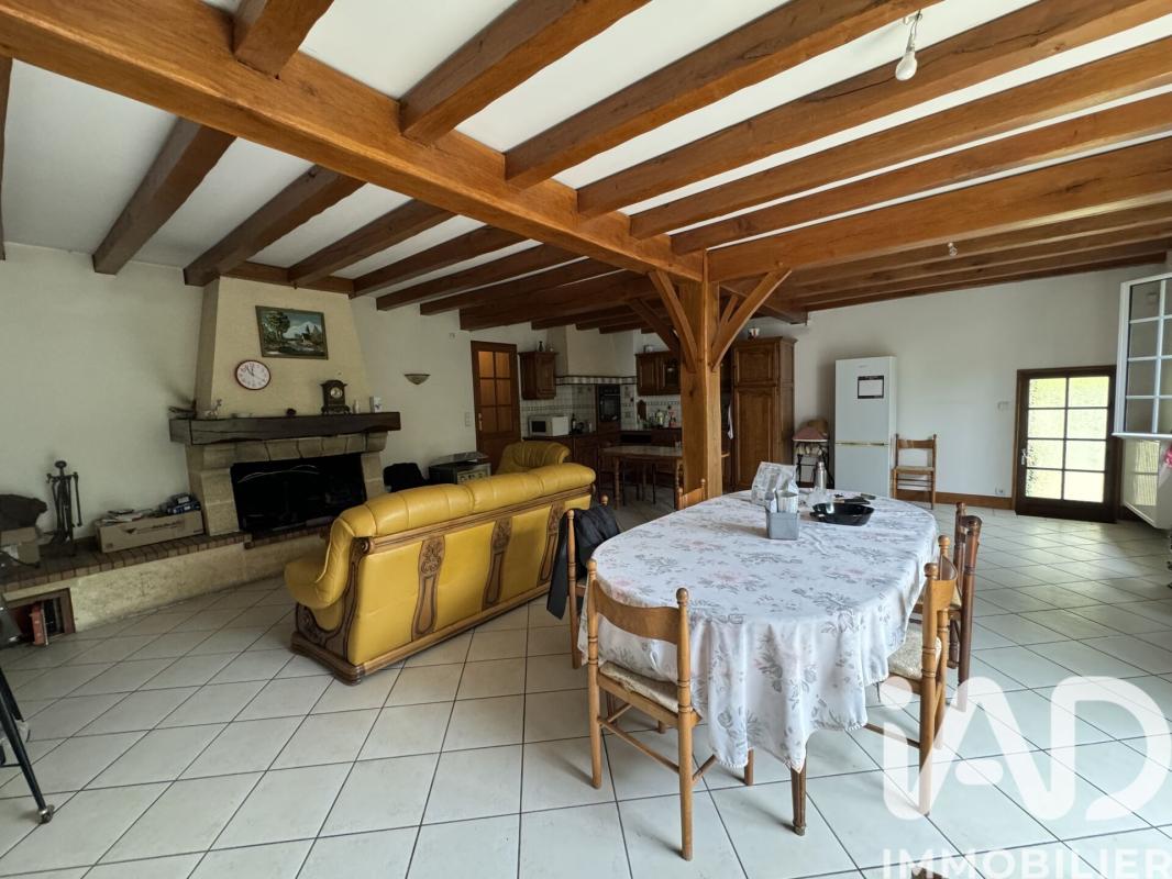 Maison 6 Pièce(s) Montboyer