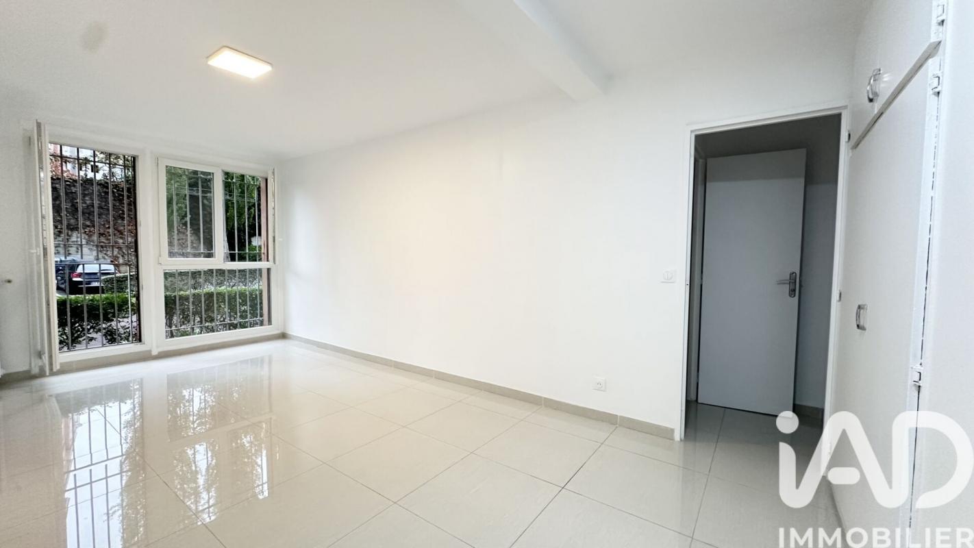 Appartement 3 Pièce(s) Paris 19eme Arrondissement