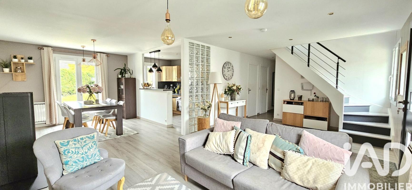 Maison 7 Pièce(s) Attainville