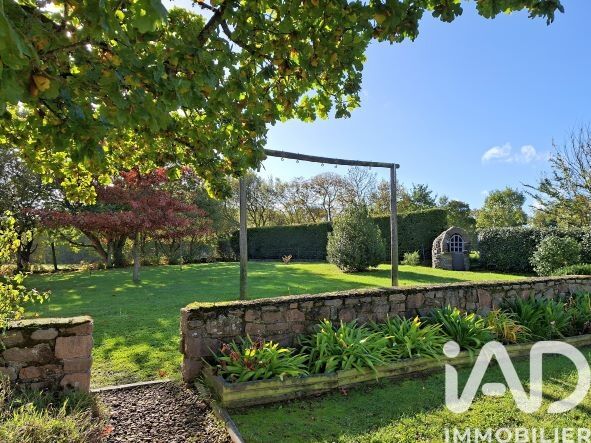 Maison 8 Pièce(s) Langoat