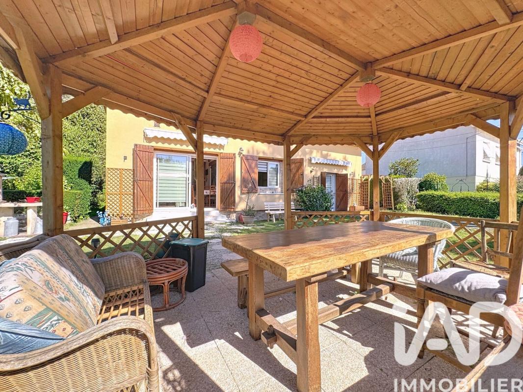 Maison 3 Pièce(s) Salins