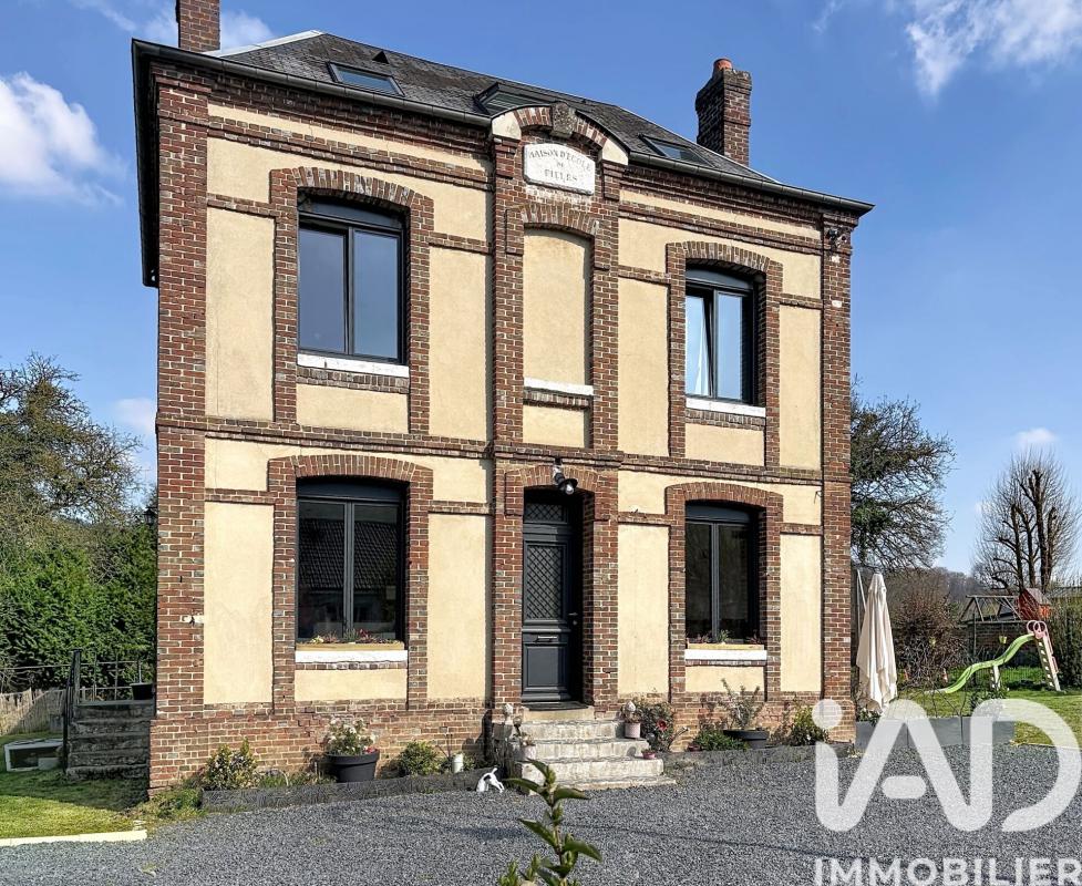 Maison 5 Pièce(s) Saint-Hellier