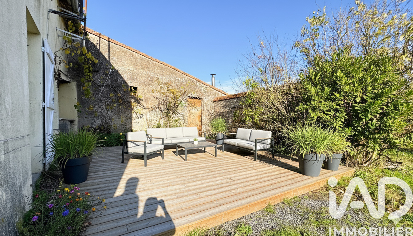 Maison 5 Pièce(s) Vendrennes