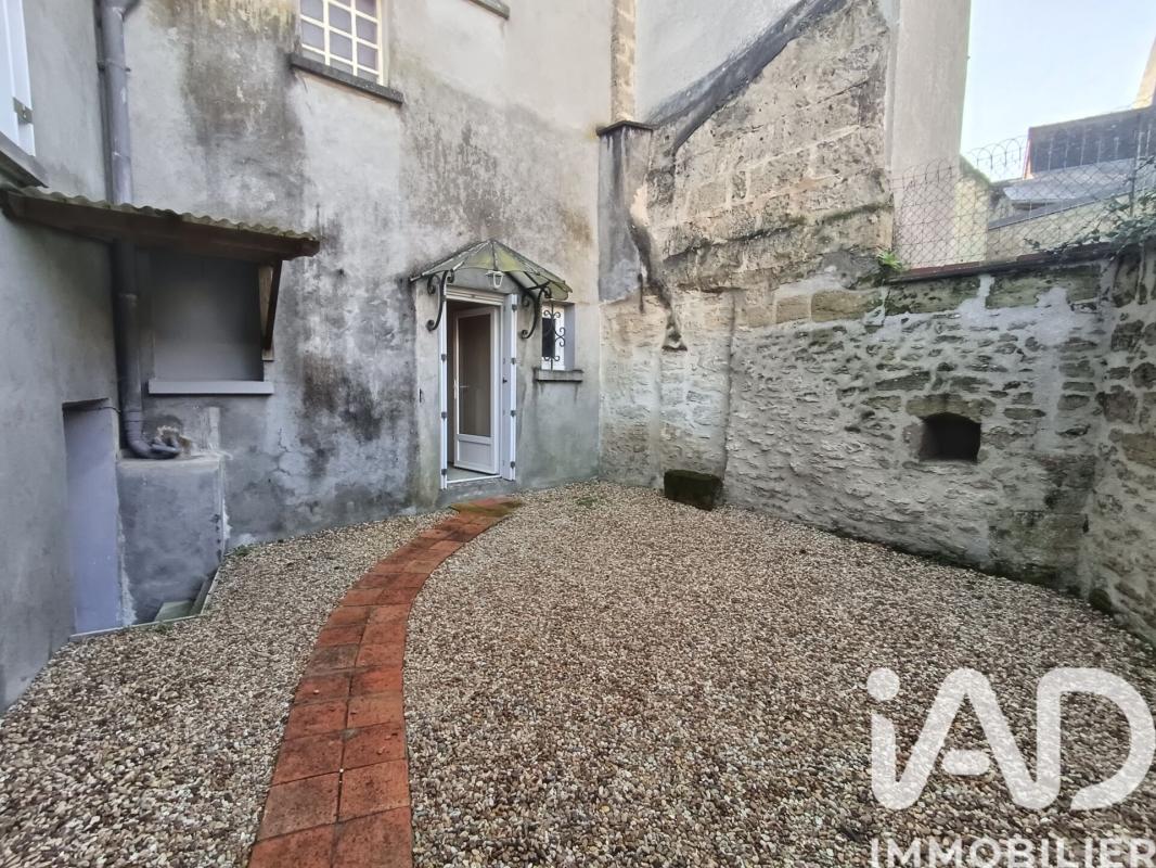 Maison de ville 6 Pièce(s) Doué-en-Anjou