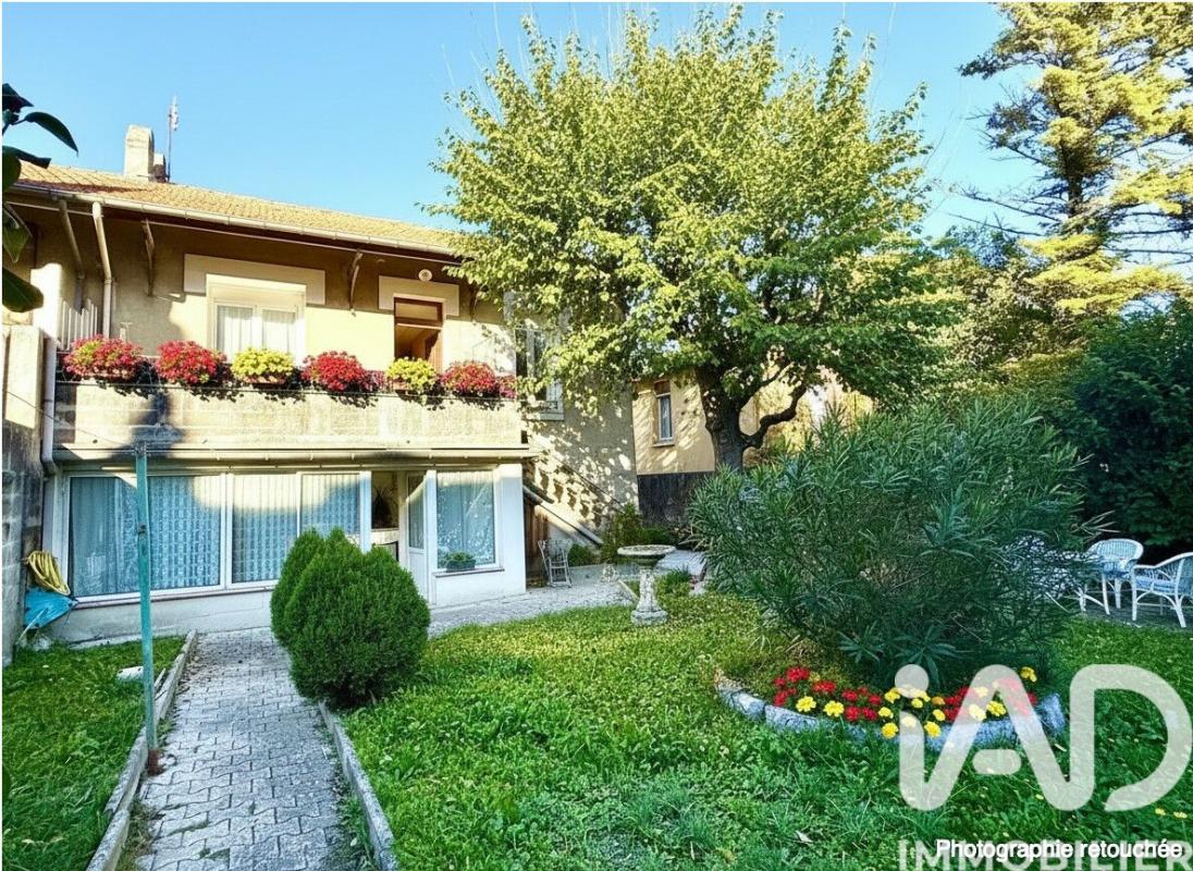 Maison 5 Pièce(s) Orange