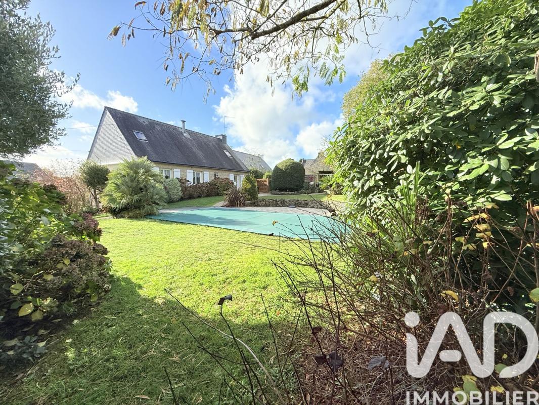 Maison 7 Pièce(s) Theix-Noyalo