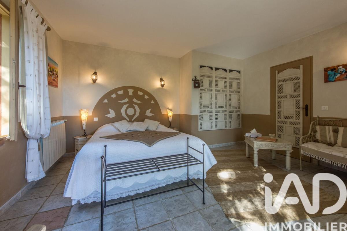 Maison 12 Pièce(s) Puyvert - Photo 13