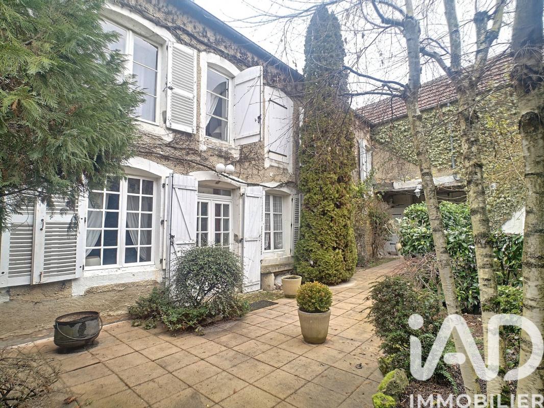 Maison 7 Pièce(s) Châteauvillain