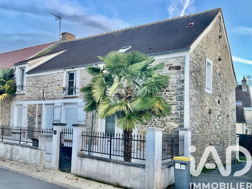 Maison 8 Pièce(s) Le Châtelet-en-Brie