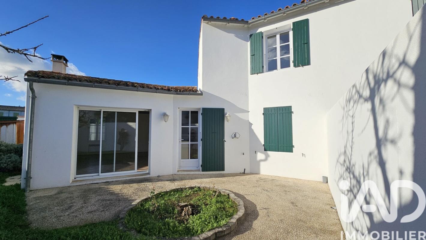 Maison 4 Pièce(s) La Flotte