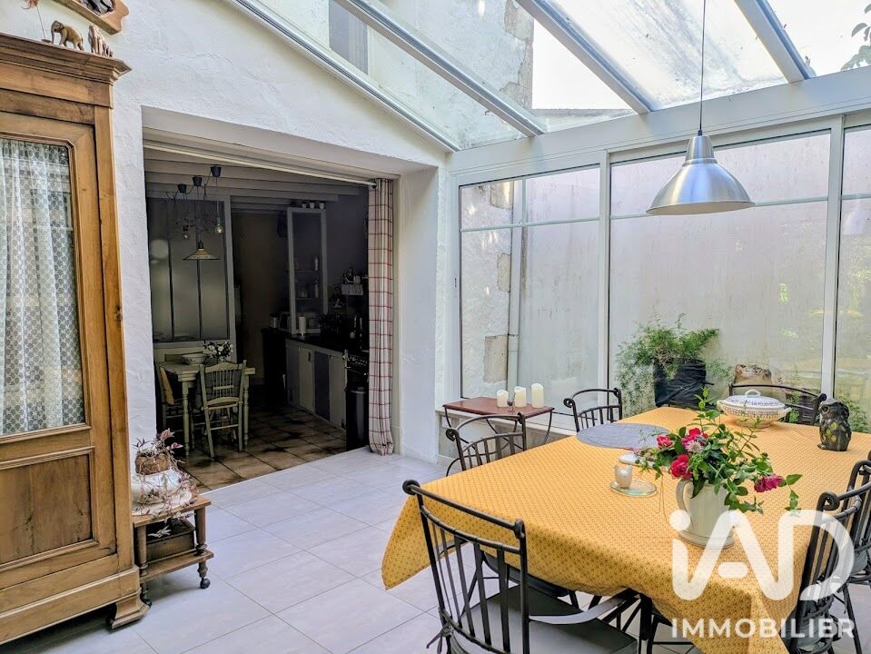 Maison 8 Pièce(s) Saint-Romain-de-Benet