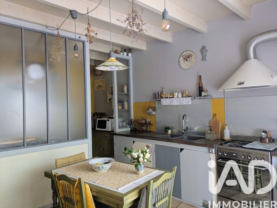 Maison 8 Pièce(s) Saint-Romain-de-Benet - Photo 6