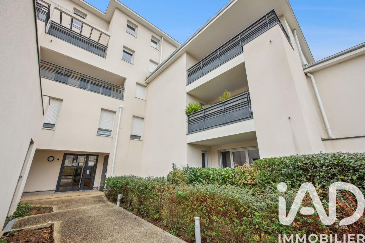 Appartement 4 Pièce(s) Élancourt