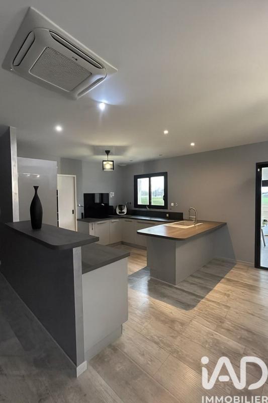 Maison 6 Pièce(s) Brain-sur-Allonnes