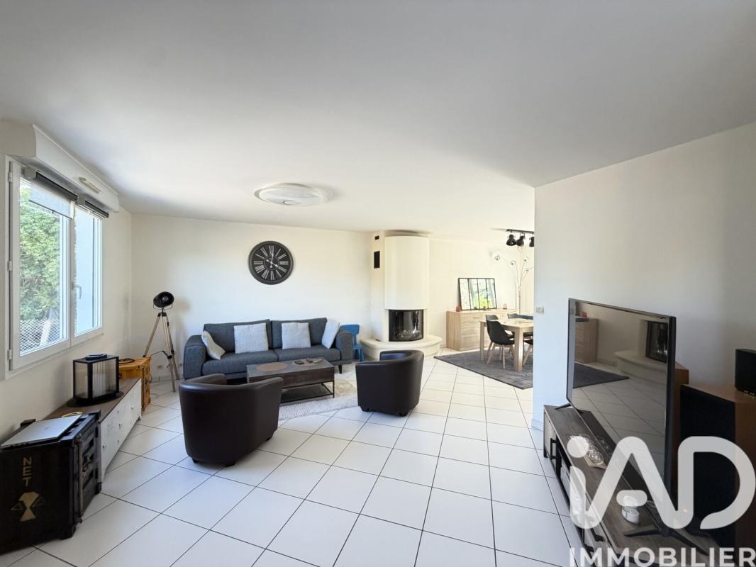 Maison 7 Pièce(s) Linas