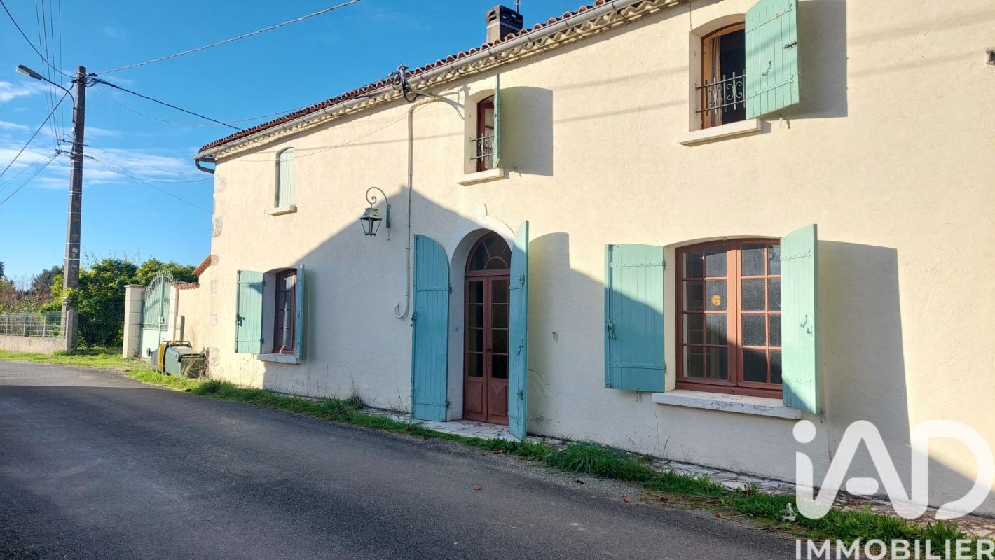 Maison 8 Pièce(s) Vélines