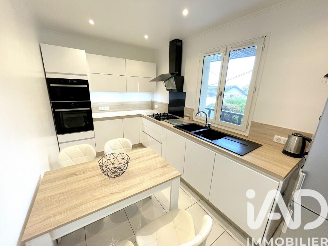 Maison 4 Pièce(s) Le Raincy