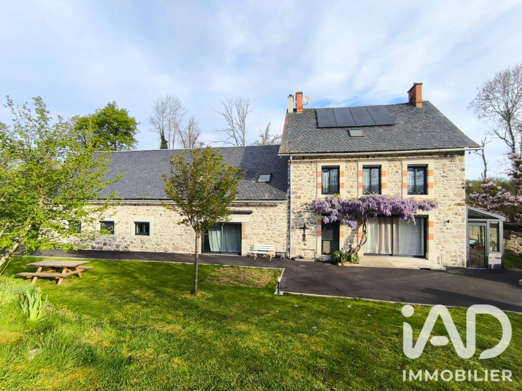 Maison 9 Pièce(s) Vebret
