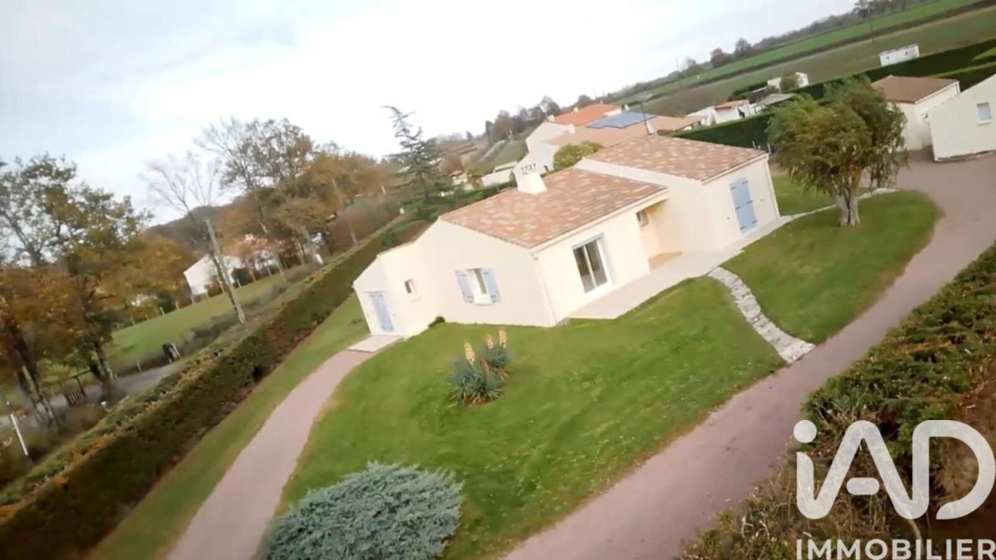 Maison 5 Pièce(s) Saint-Cyr-des-Gâts