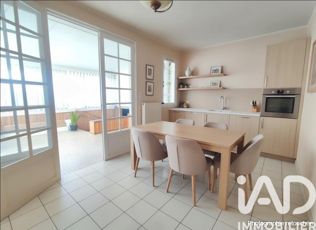 Maison 10 Pièce(s) Loireauxence