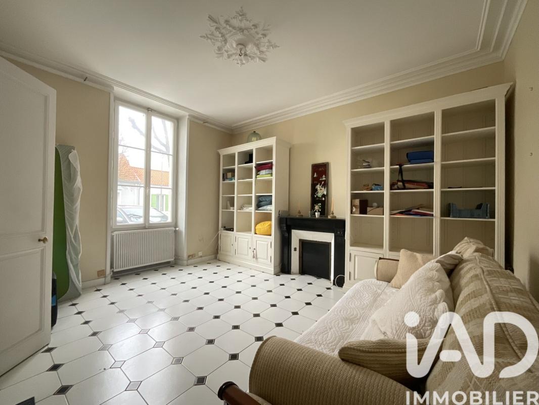 Maison 7 Pièce(s) La Rochelle