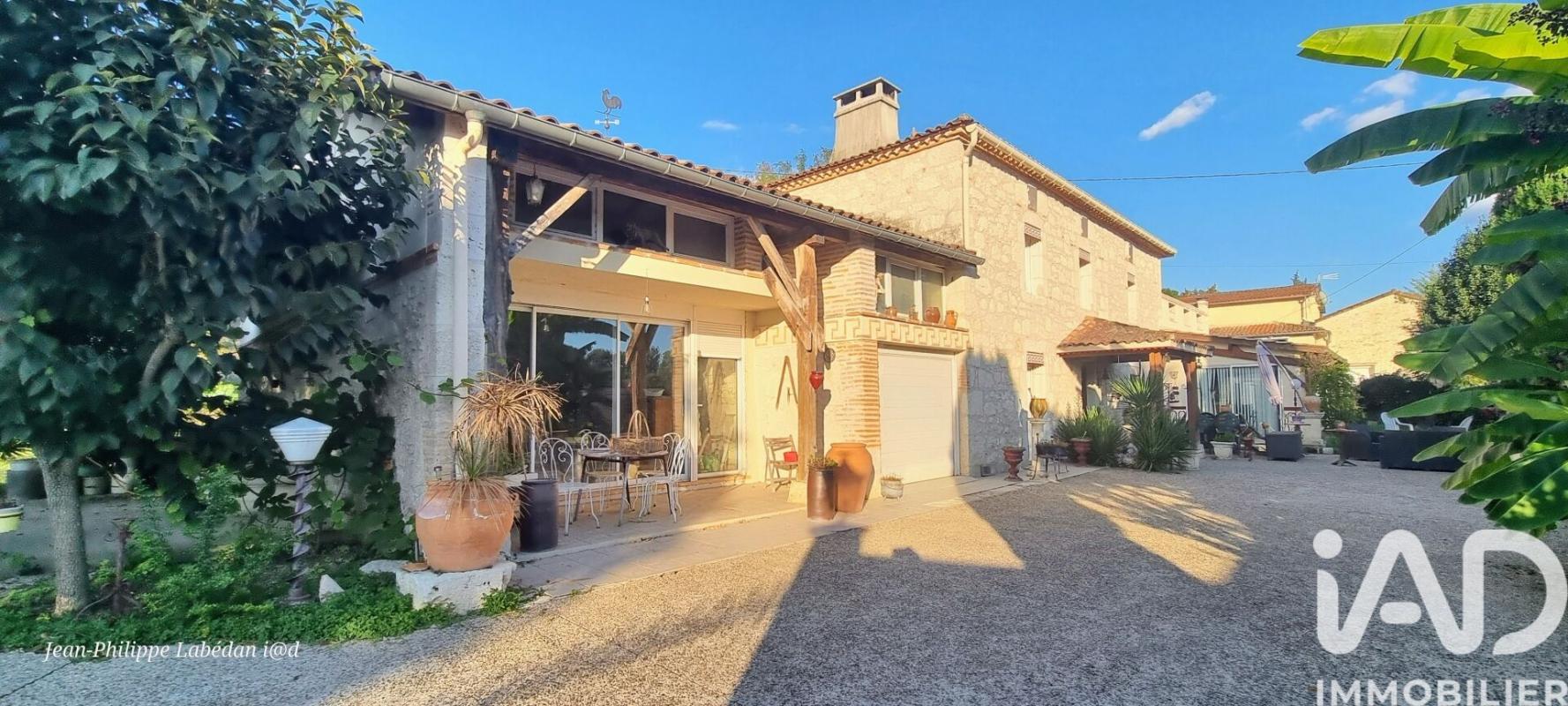 Maison 7 Pièce(s) Saint-Romain-le-Noble