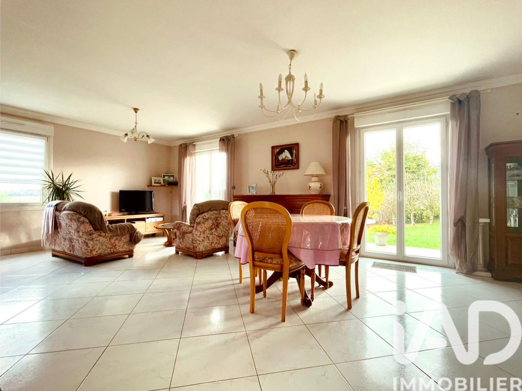 Maison 5 Pièce(s) Le Mené