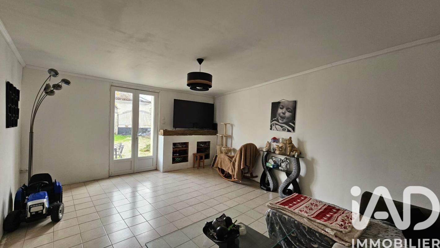 Maison 6 Pièce(s) Saint-Ciers-sur-Bonnieure - Photo 2
