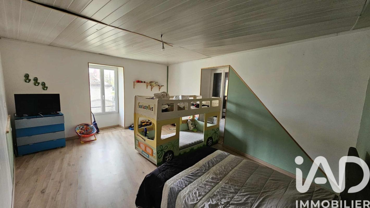 Maison 6 Pièce(s) Saint-Ciers-sur-Bonnieure - Photo 10
