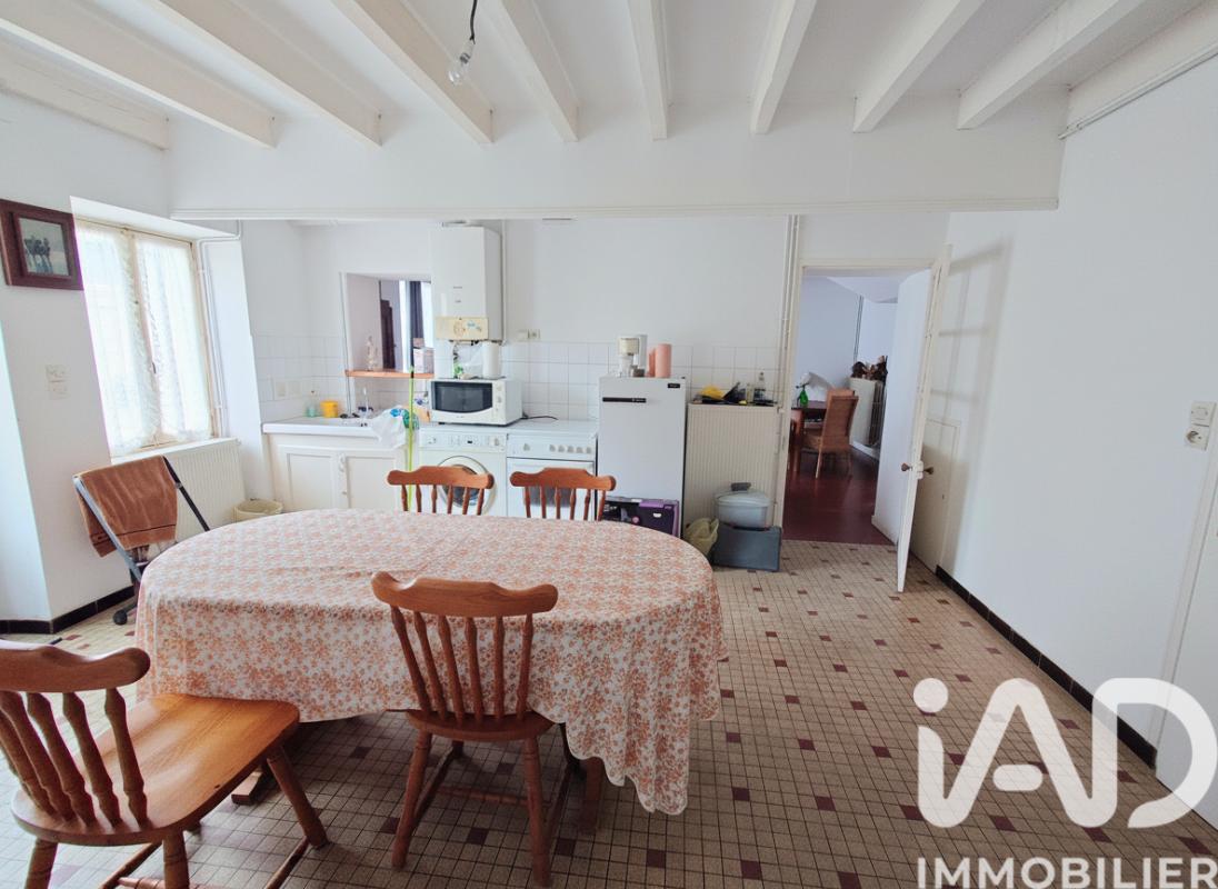 Maison de ville 5 Pièce(s) La Trimouille