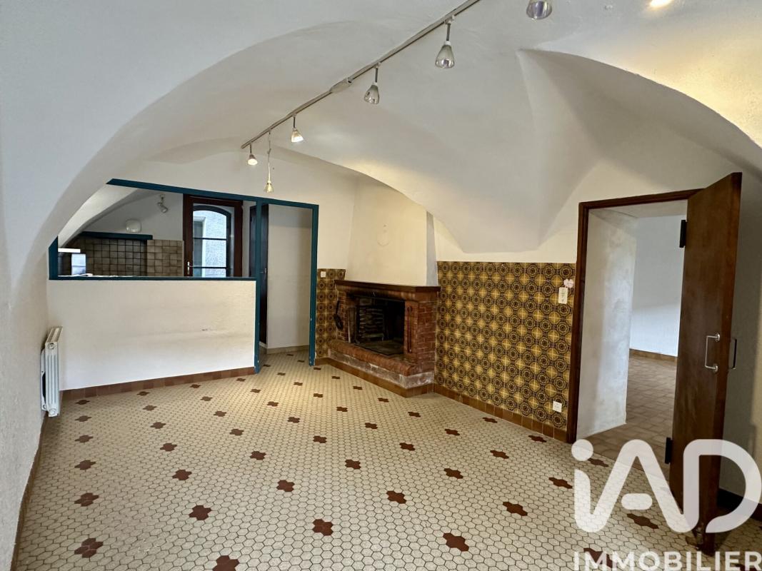 Maison de village 6 Pièce(s) Saint-Saturnin-de-Lucian