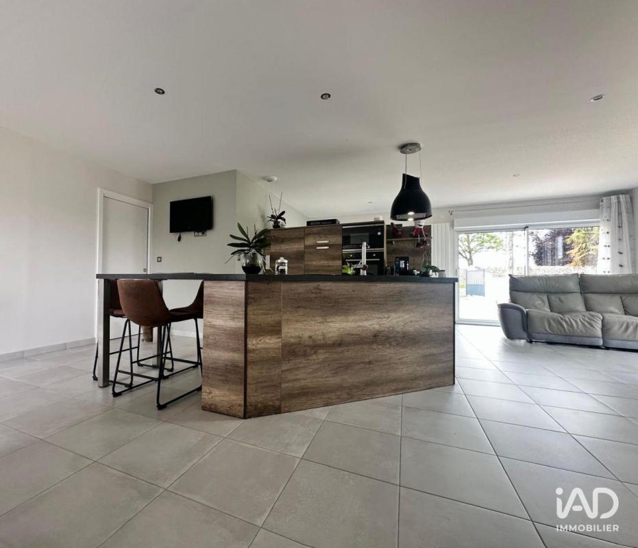 Maison 4 Pièce(s) Saint-Just-Luzac