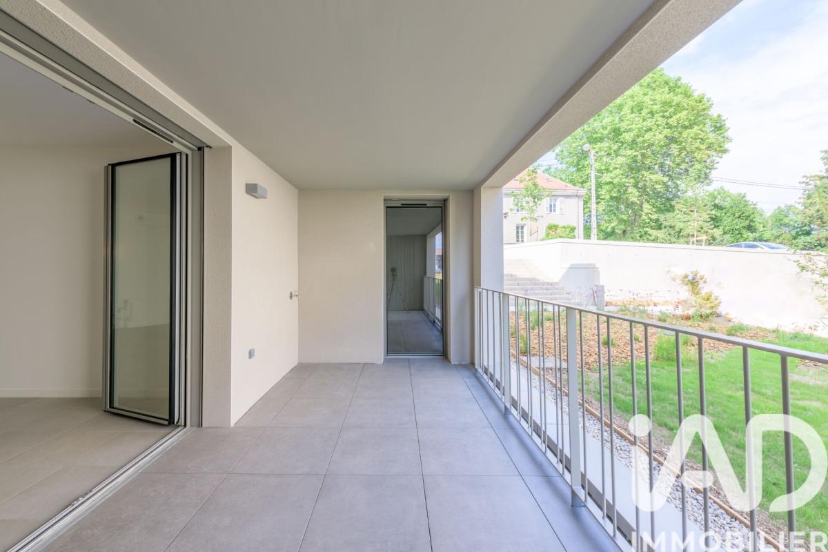 Appartement 3 Pièce(s) Vif