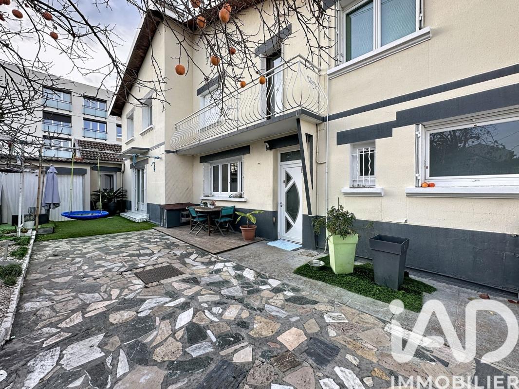 Maison 6 Pièce(s) Lyon 8eme Arrondissement