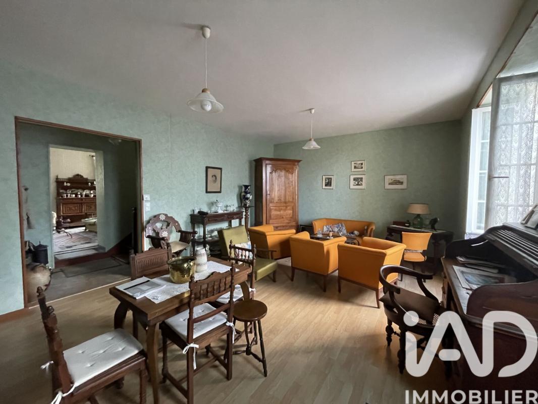 Maison de ville 6 Pièce(s) Barbezieux-Saint-Hilaire