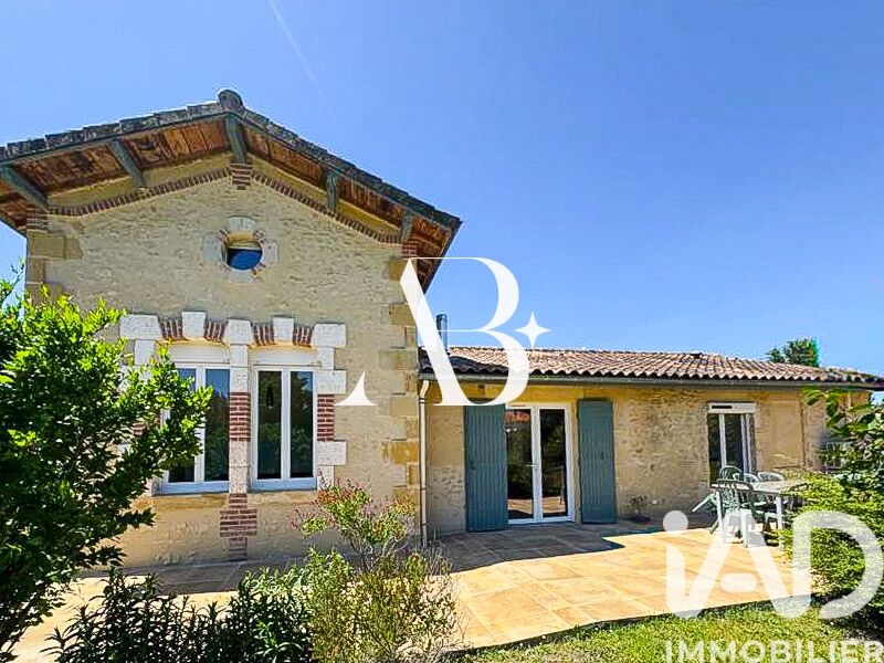 Propriété 8 Pièce(s) Langon