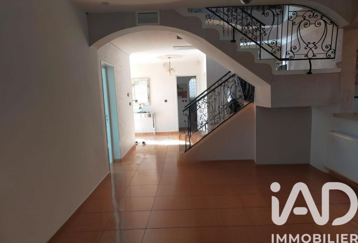 Maison traditionnelle 5 Pièce(s) Sorgues