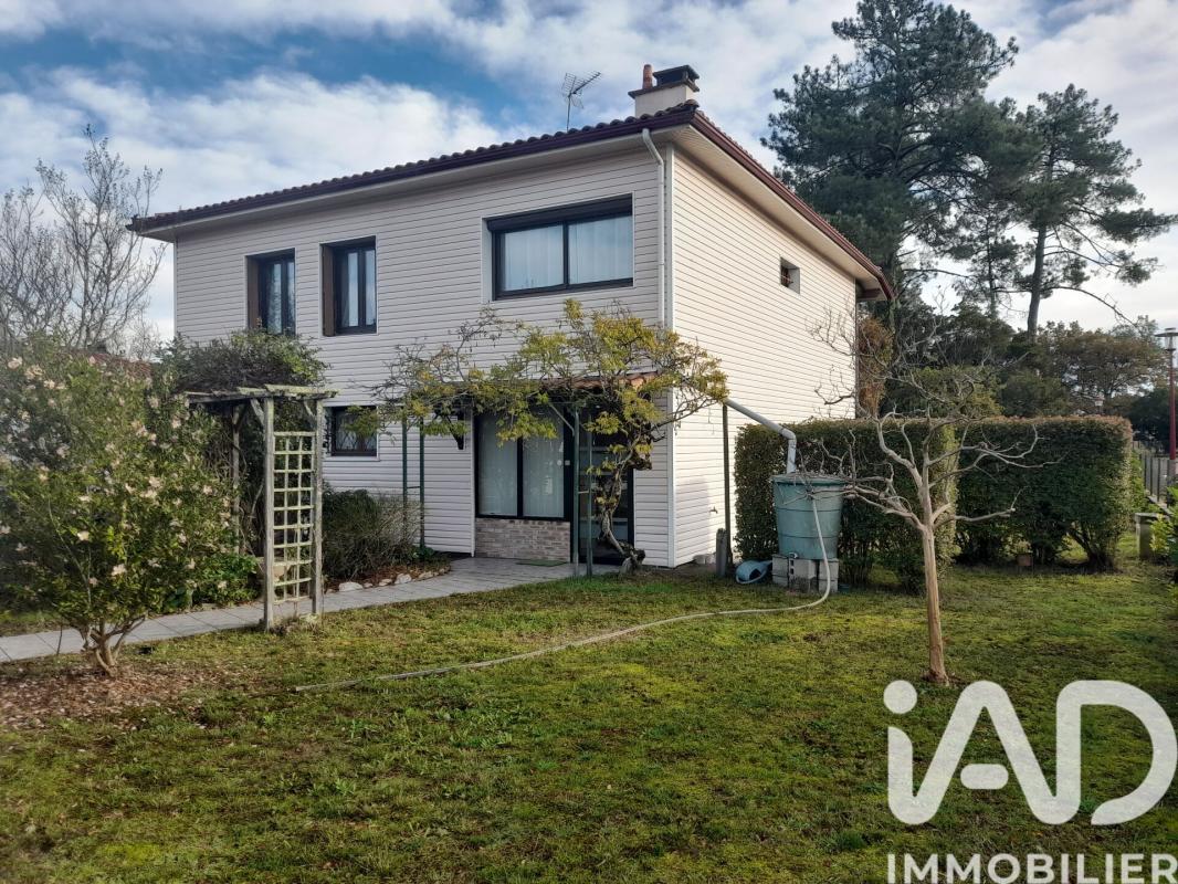 Maison 5 Pièce(s) Parentis-en-Born